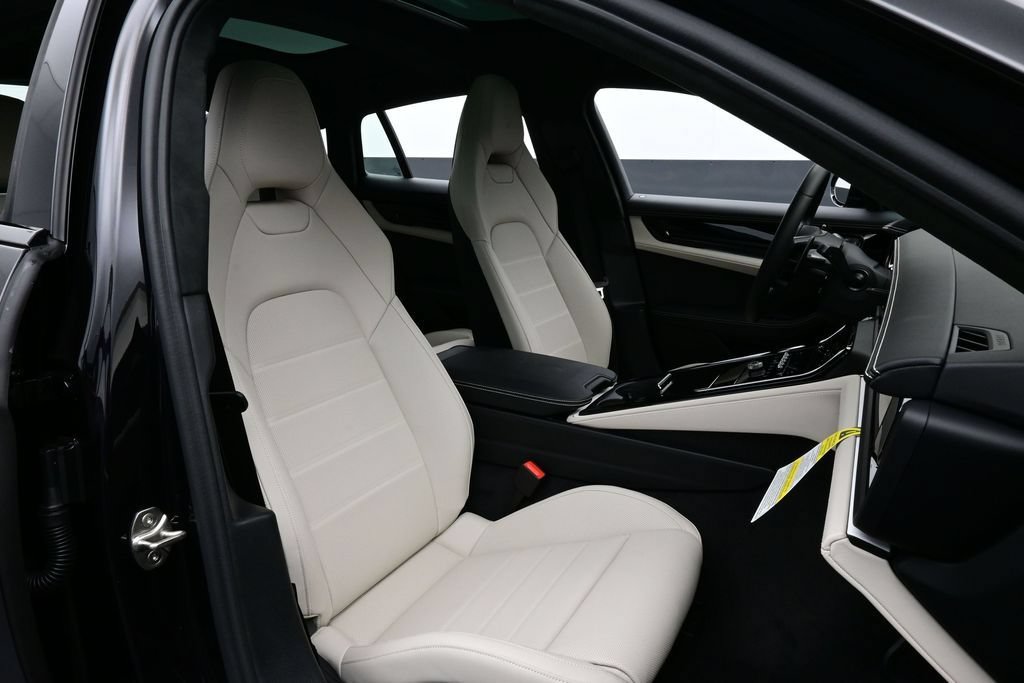 New 2026 Porsche Panamera GTS AWD/4WD image 18