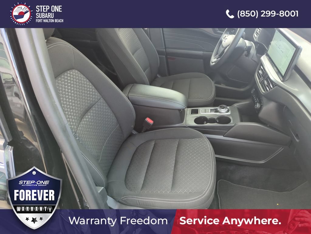 Used 2025 Ford Escape Active w/ Tech Pack #1 FWD image 38