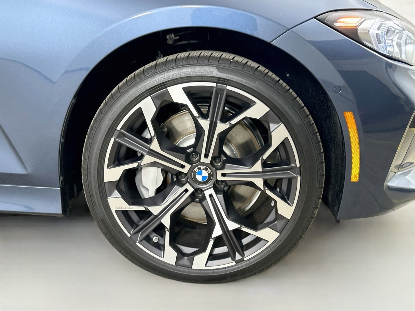 New 2026 BMW 330i xDrive Sedan w/ Premium Package AWD/4WD image 10