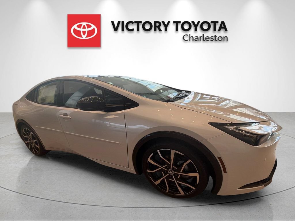 New 2026 Toyota Prius Plug-In Hybrid FWD image 5
