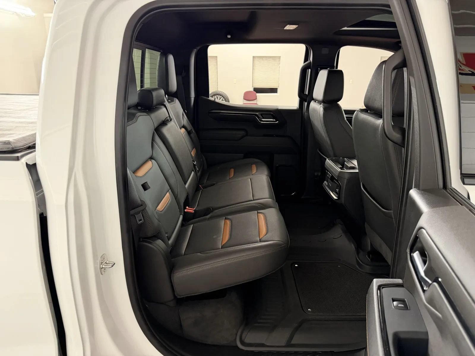 Used 2023 GMC Sierra 1500 AT4 w/ AT4 Preferred Package AWD/4WD image 35