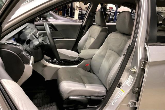 Used 2015 Honda Accord LX image 25