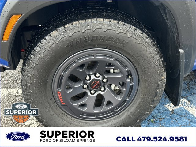 Used 2025 Nissan Frontier PRO-4X AWD/4WD image 16