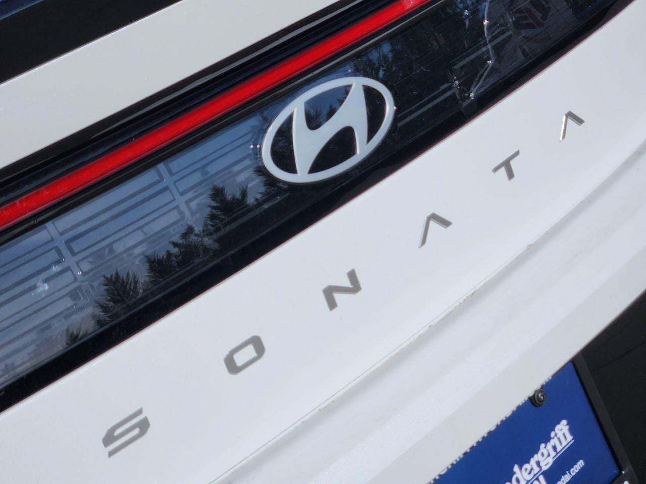 New 2026 Hyundai Sonata SEL FWD image 8