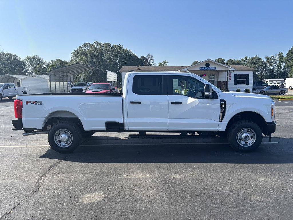 Used 2024 Ford F250 XL w/ FX4 Off-Road Package image 5