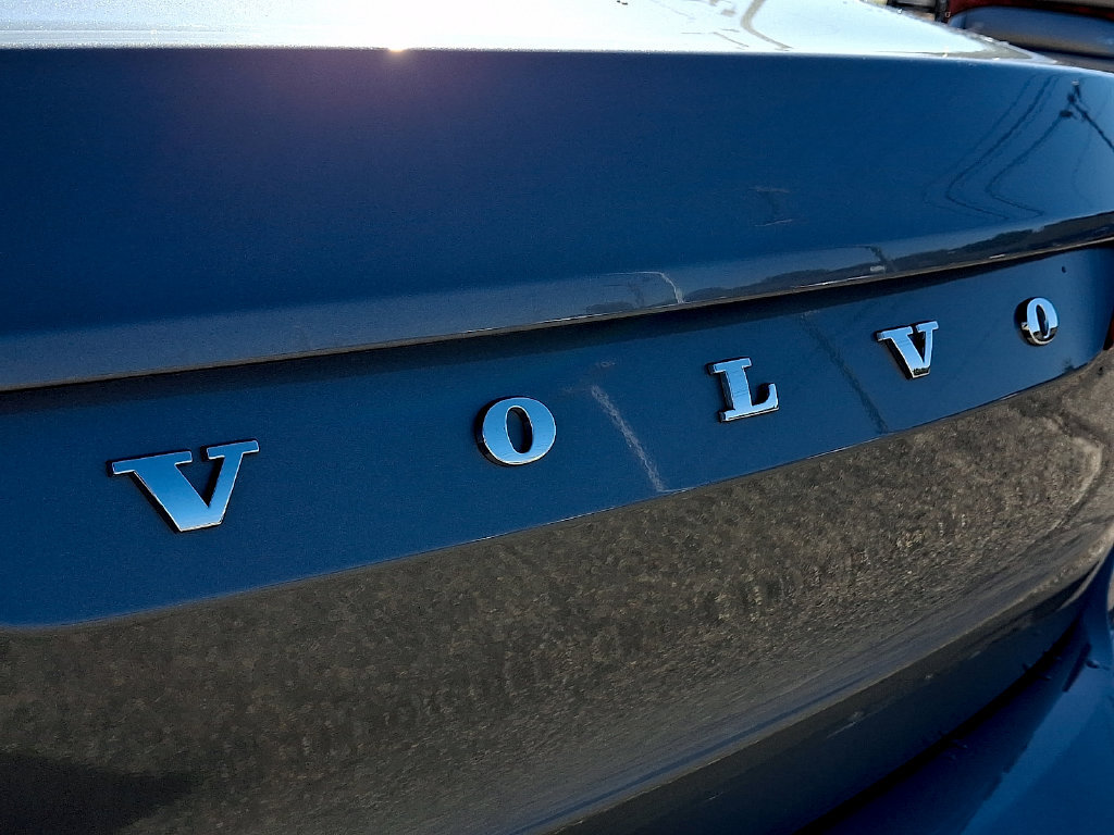 Used 2018 Volvo S90 T6 Momentum AWD/4WD image 28