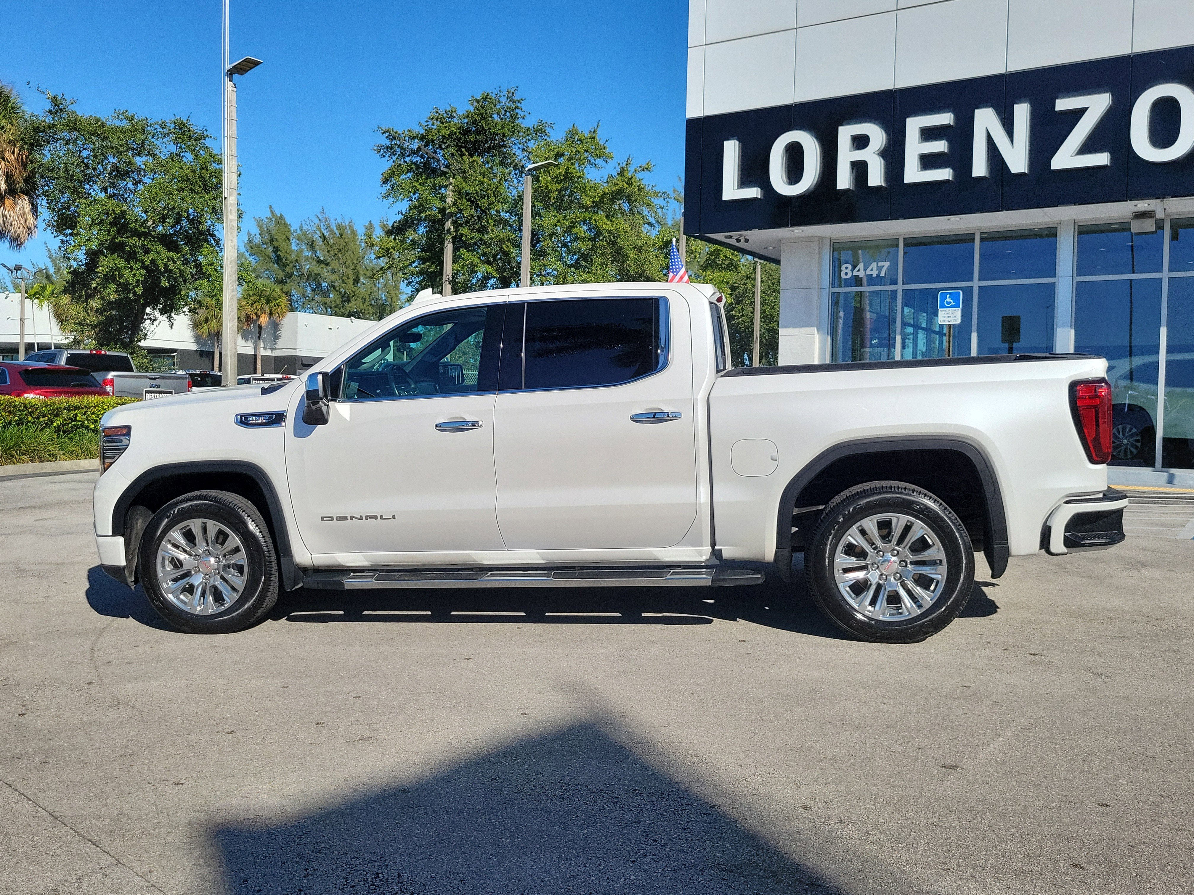 Used 2024 GMC Sierra 1500 Denali w/ Technology Package image 8
