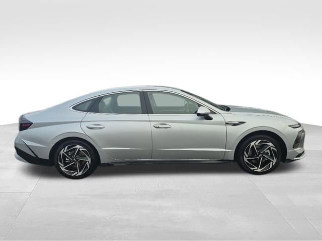 New 2026 Hyundai Sonata SEL image 4