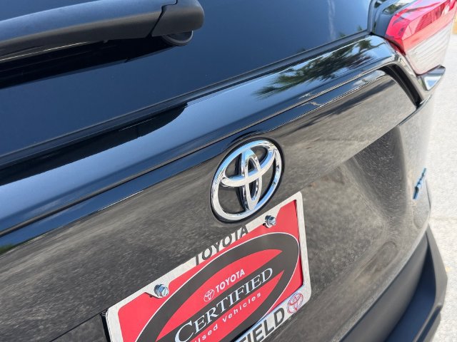 Certified 2025 Toyota RAV4 XLE FWD image 15