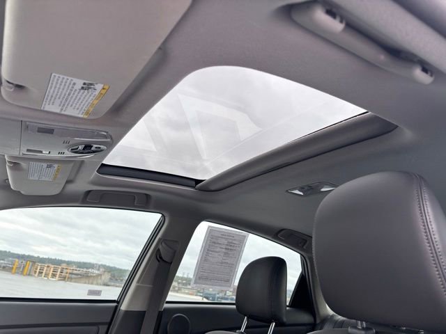 Used 2011 Toyota Prius Four w/ Solar Roof Pkg FWD image 14