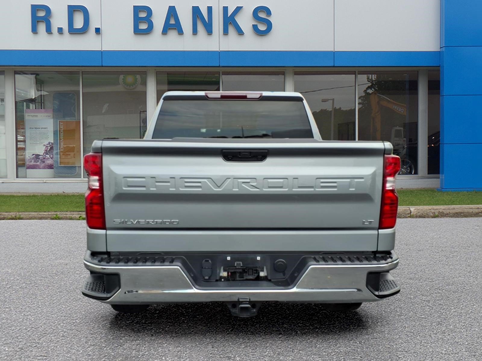 Used 2024 Chevrolet Silverado 1500 LT AWD/4WD image 4