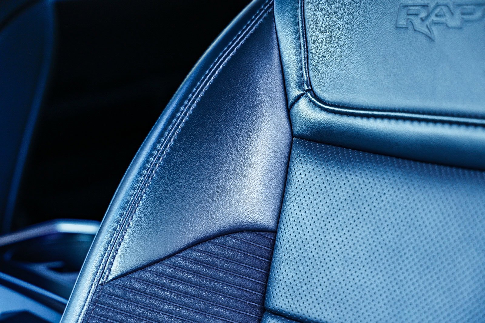 Used 2023 Ford F150 Raptor w/ Raptor Carbon Fiber Package image 25