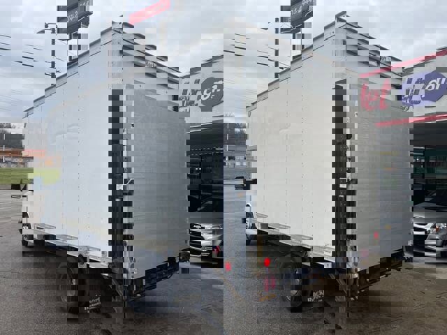 Used 2018 Chevrolet Express 4500 Extended w/ Driver Convenience Package RWD image 7