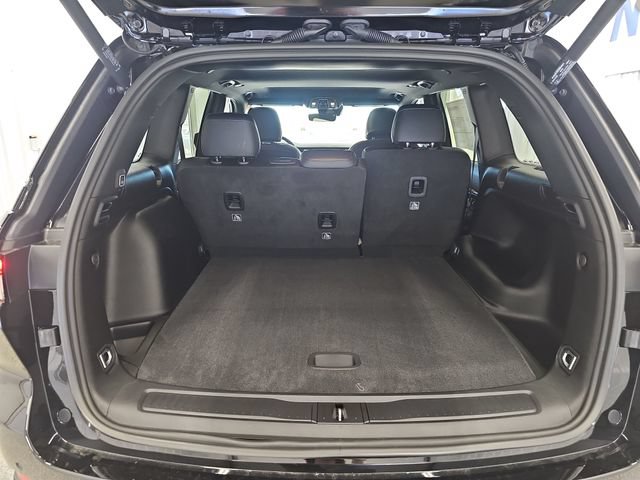 New 2026 Jeep Grand Cherokee Altitude AWD/4WD image 22