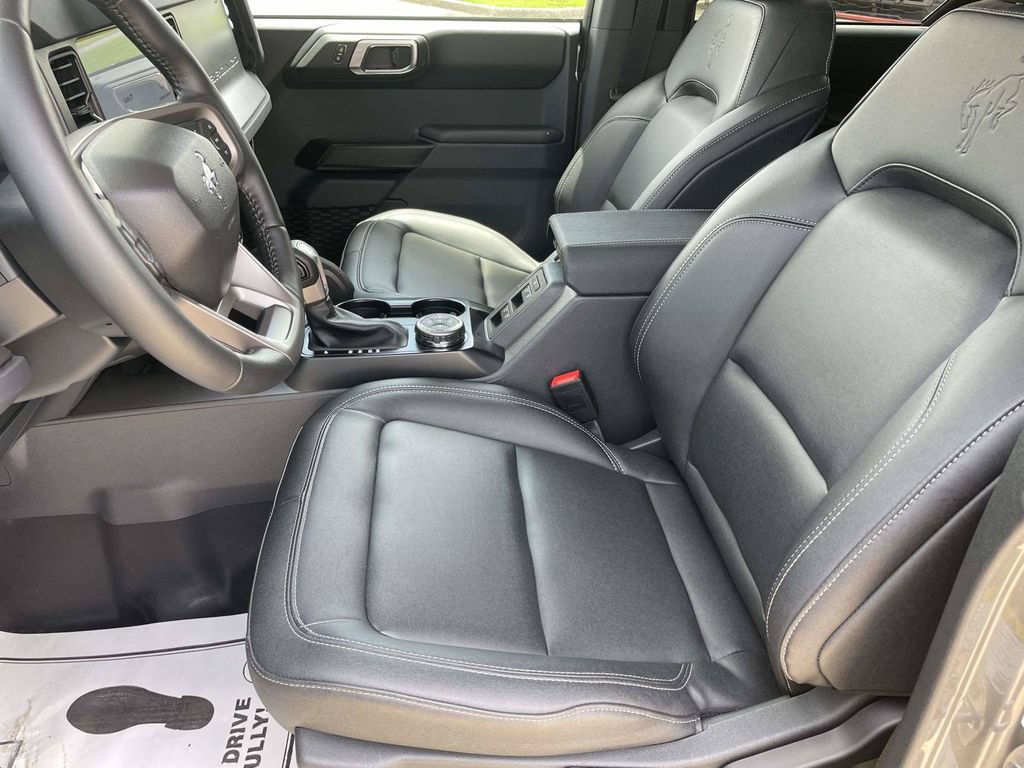 New 2025 Ford Bronco Badlands w/ Sasquatch Package AWD/4WD image 13