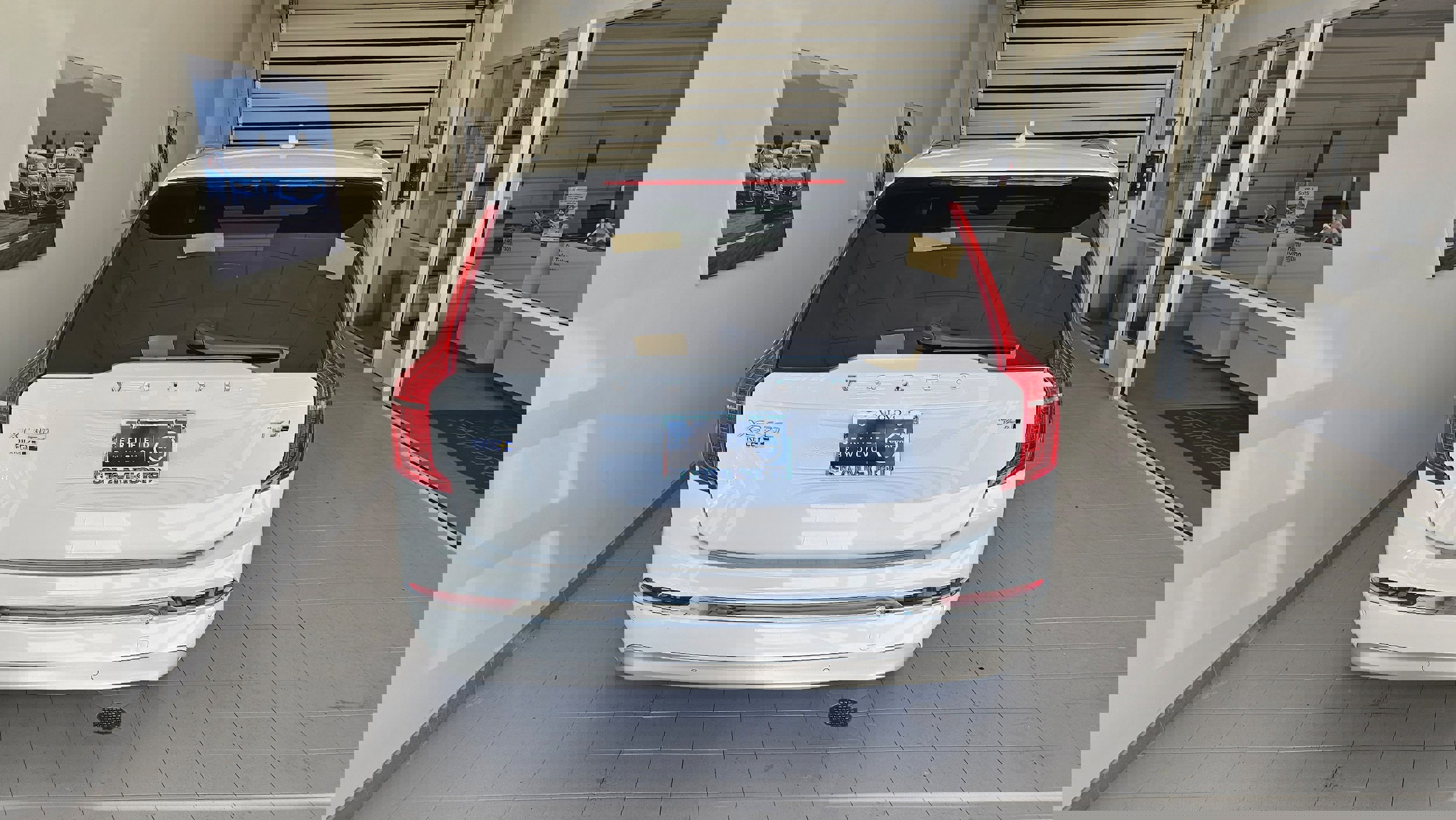 Certified 2022 Volvo XC90 T6 Inscription w/ Climate Package image 6