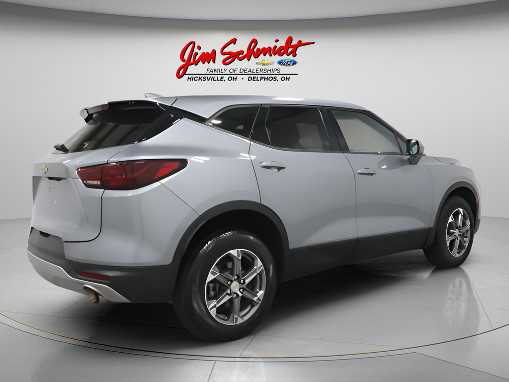 Used 2025 Chevrolet Blazer LT AWD/4WD image 6