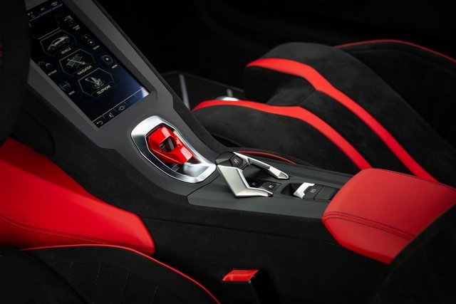 Used 2022 Lamborghini Huracan STO image 39