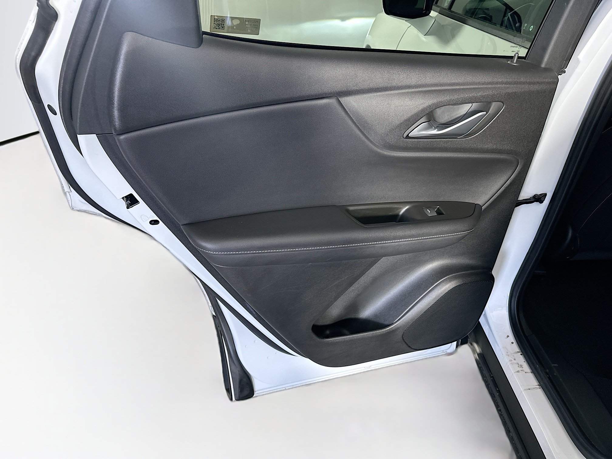 Used 2025 Chevrolet Blazer LT AWD/4WD image 25