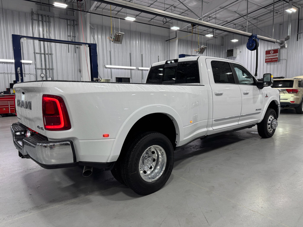 New 2025 RAM 3500 Limited image 9