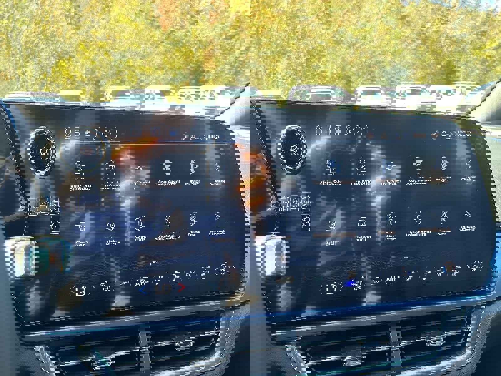 New 2026 Chevrolet Equinox EV LT image 18