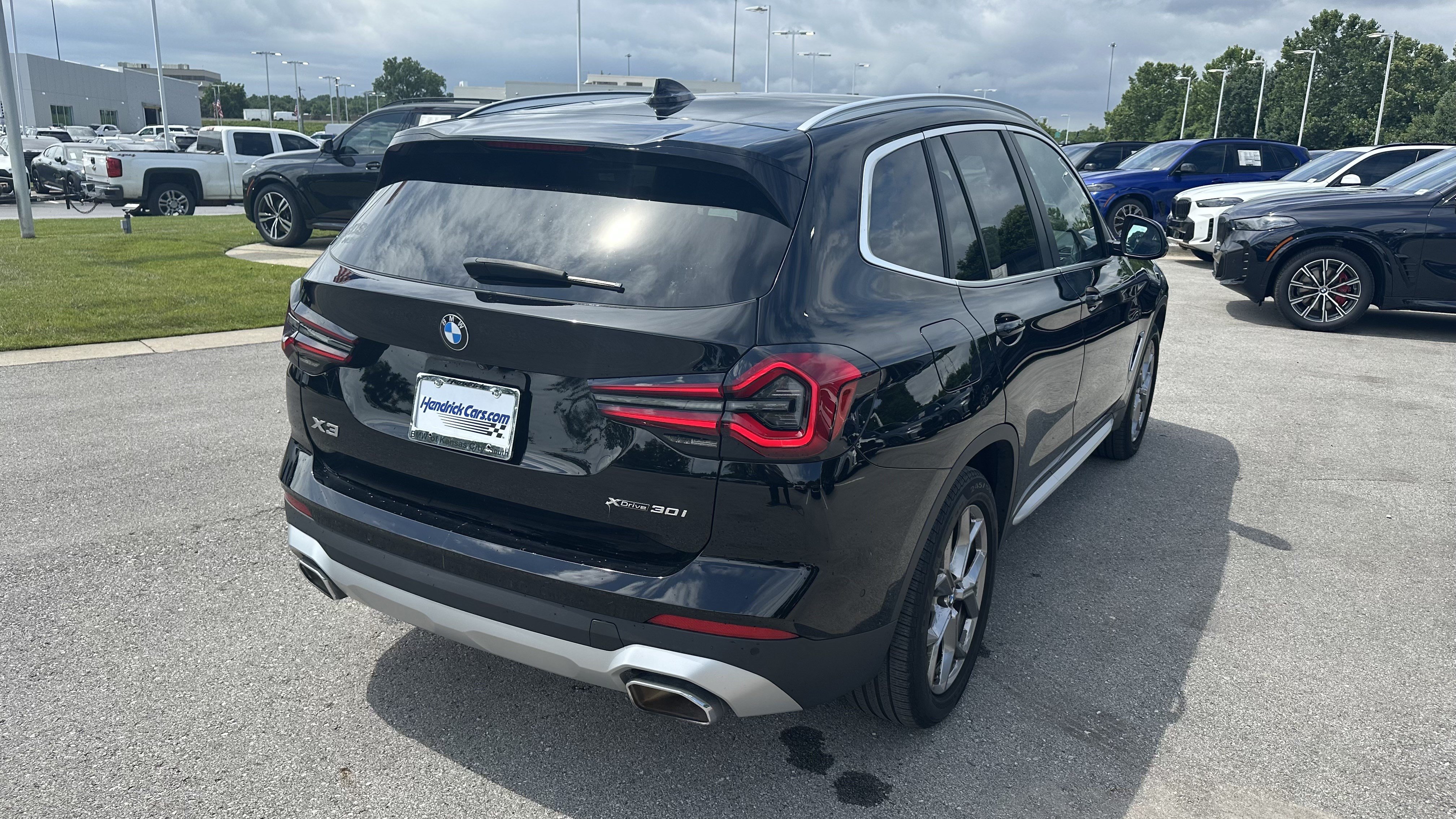 Used 2023 BMW X3 xDrive30i w/ Convenience Package AWD/4WD image 10