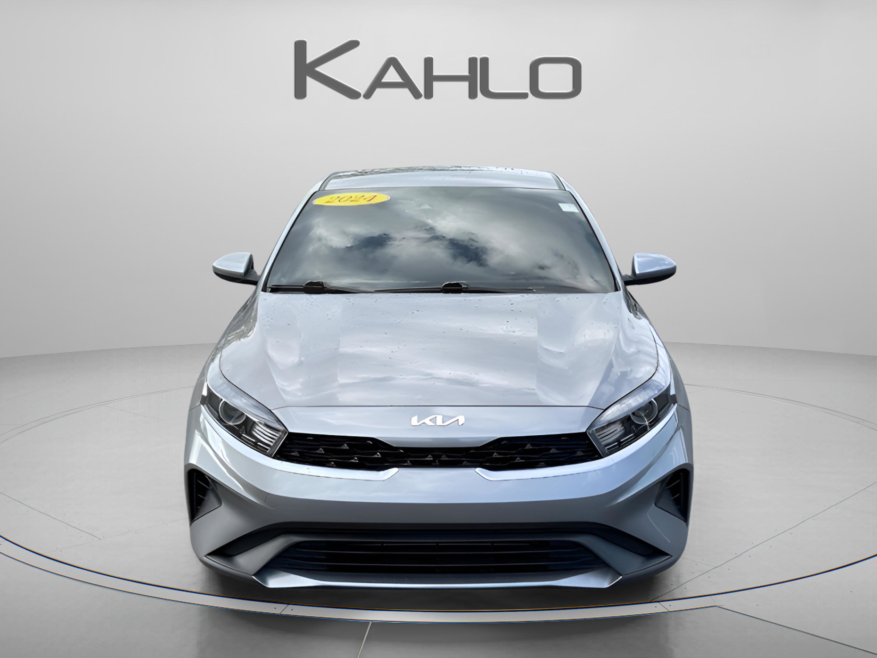 Used 2024 Kia Forte LXS FWD image 8