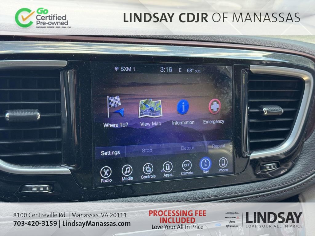 Used 2017 Chrysler Pacifica Limited w/ UConnect Theater Package image 10