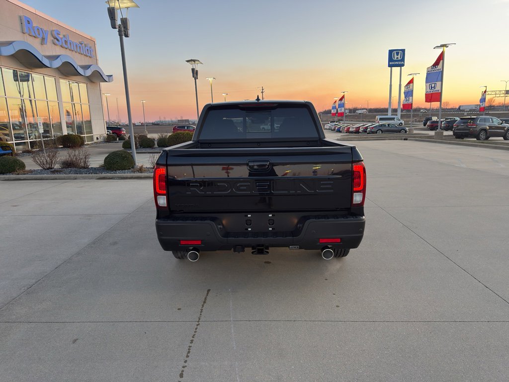 Used 2025 Honda Ridgeline TrailSport image 6