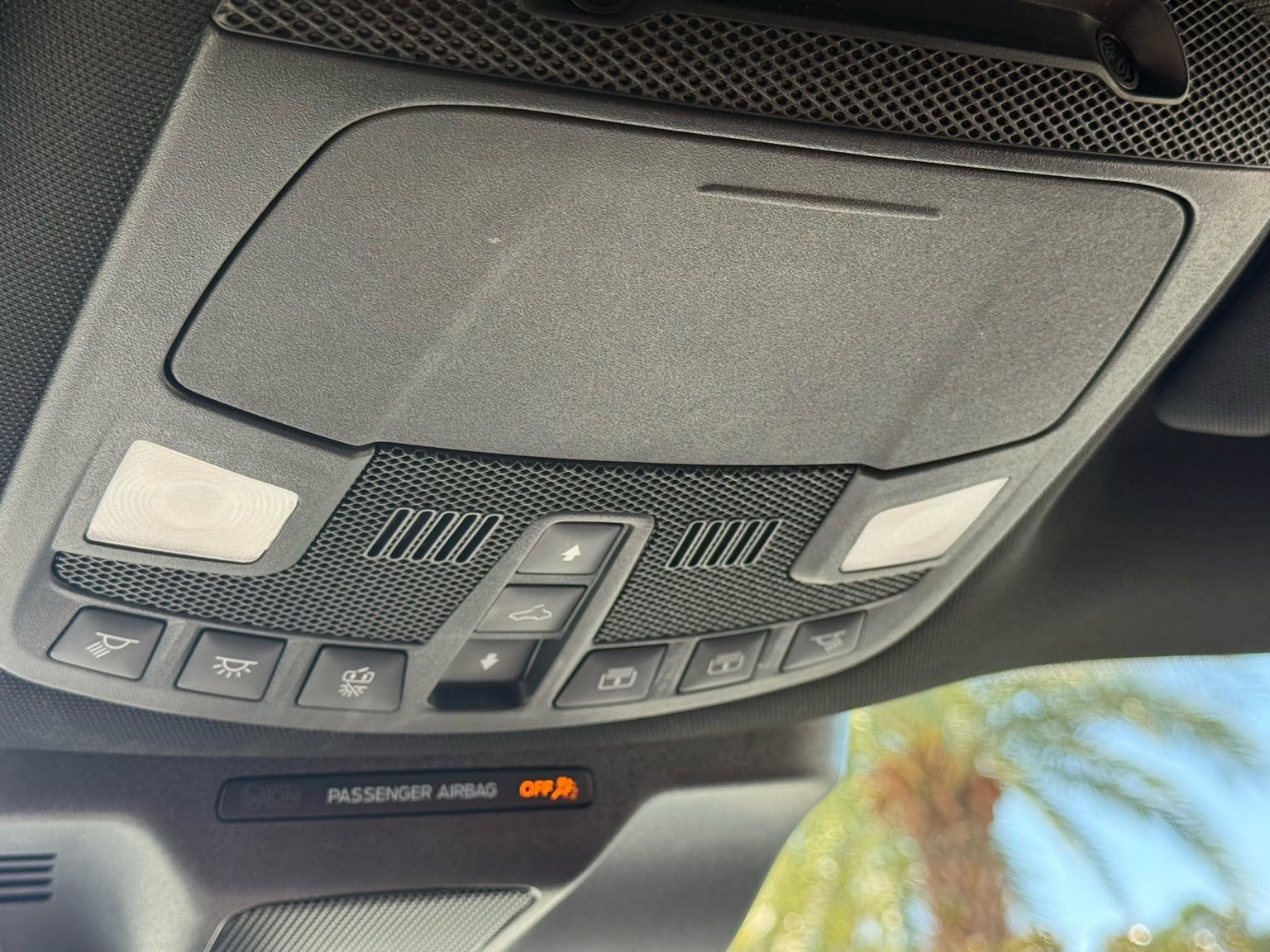 Used 2024 Ford Expedition Limited image 46