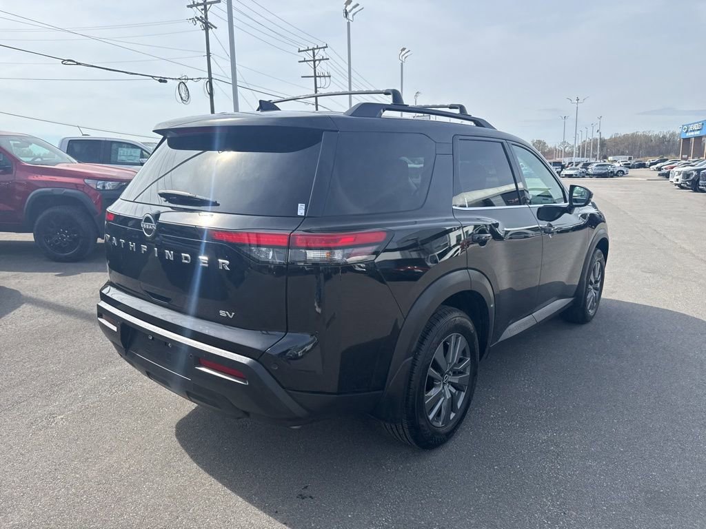 Used 2022 Nissan Pathfinder SV image 5