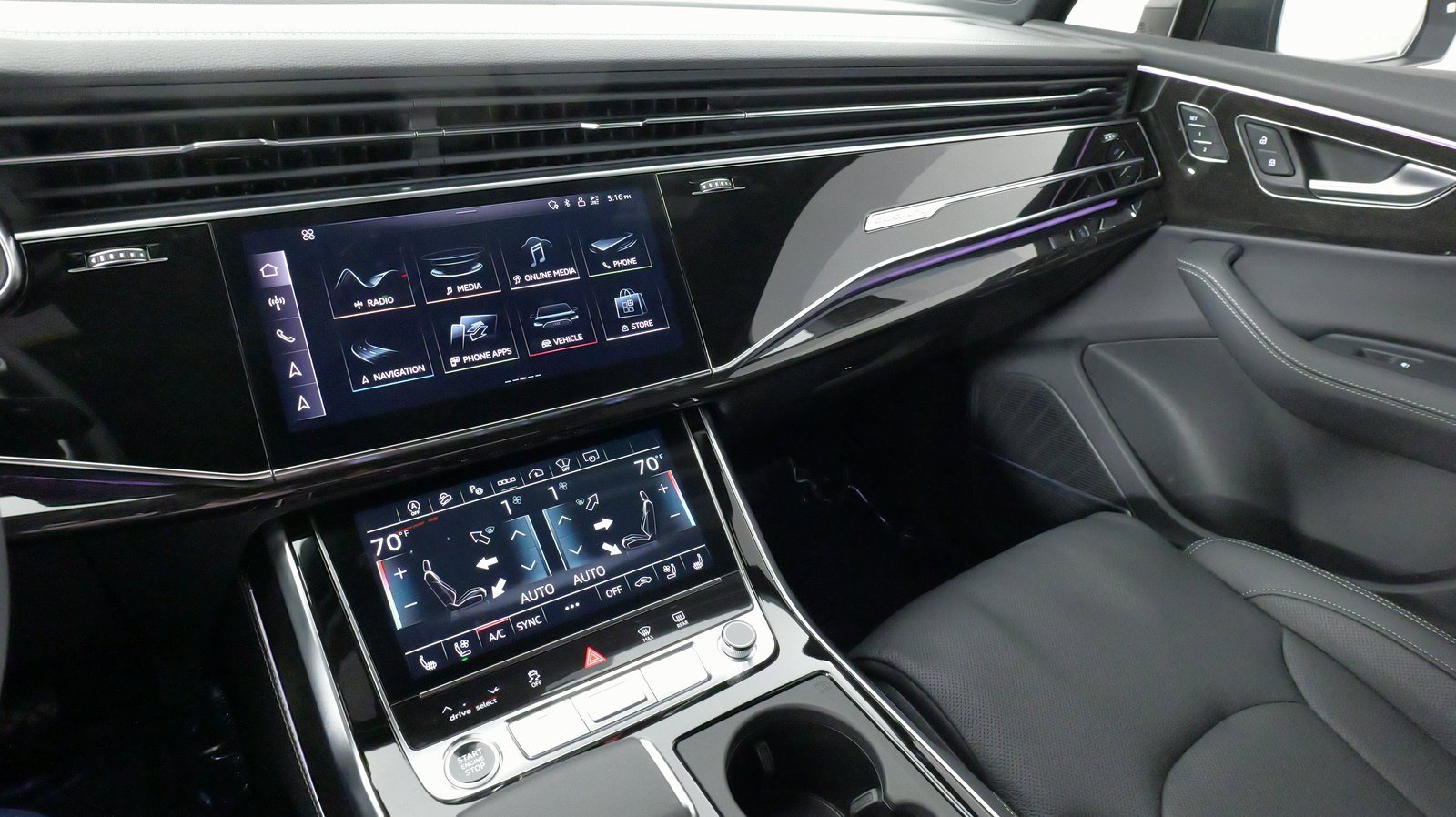 Used 2025 Audi Q7 3.0T Prestige w/ Prestige Package image 58