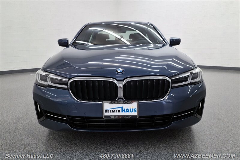 Used 2023 BMW 530e w/ Premium Package RWD image 7