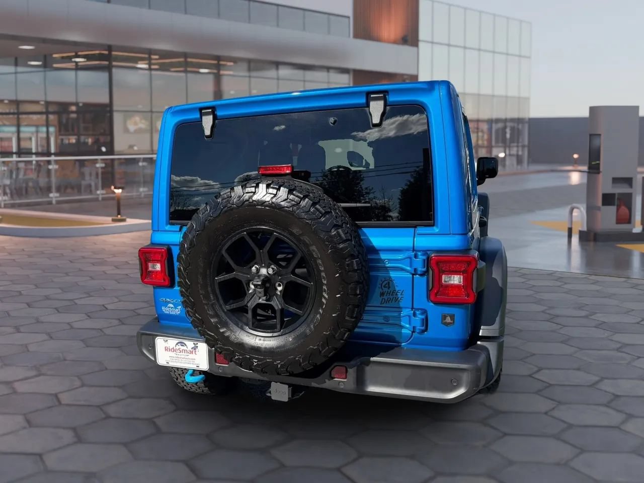 Used 2024 Jeep Wrangler Unlimited AWD/4WD image 9