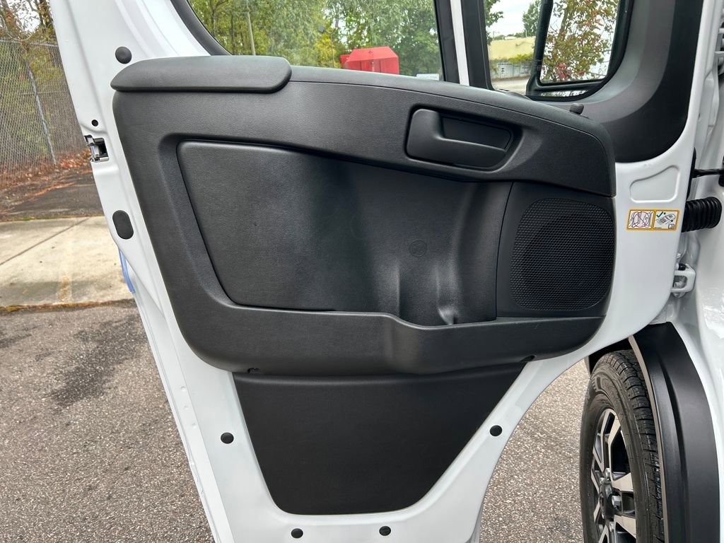 New 2026 RAM ProMaster 3500 w/ Quick Order Package 22G SLT image 11