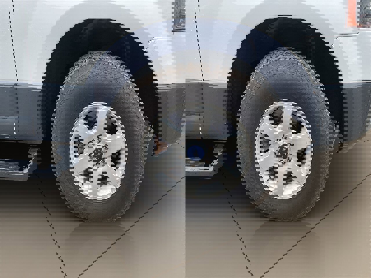 Used 2015 Ford Expedition XL image 22