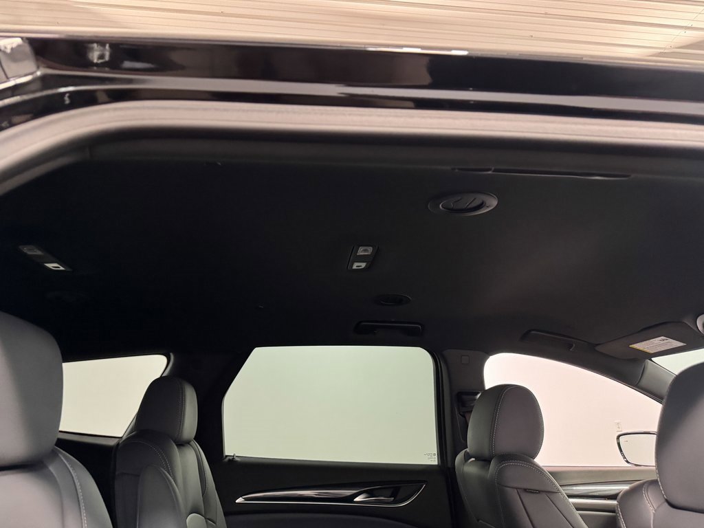 Used 2024 Buick Enclave Premium image 69