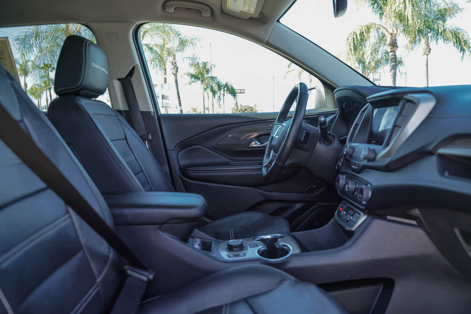 Used 2024 GMC Terrain Denali image 15