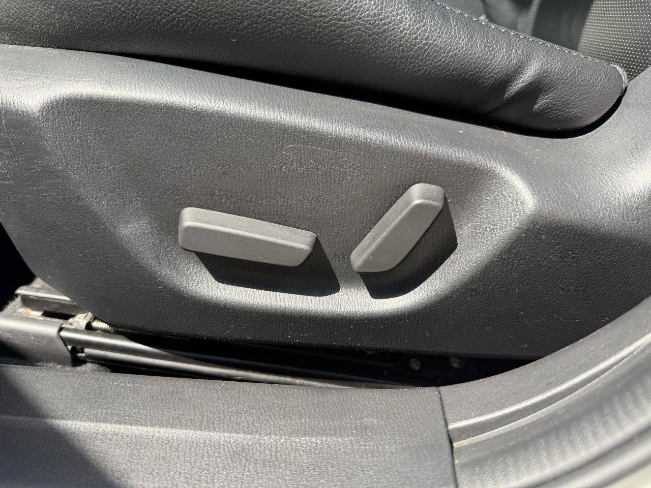 Used 2017 MAZDA MAZDA3 Grand Touring FWD image 13