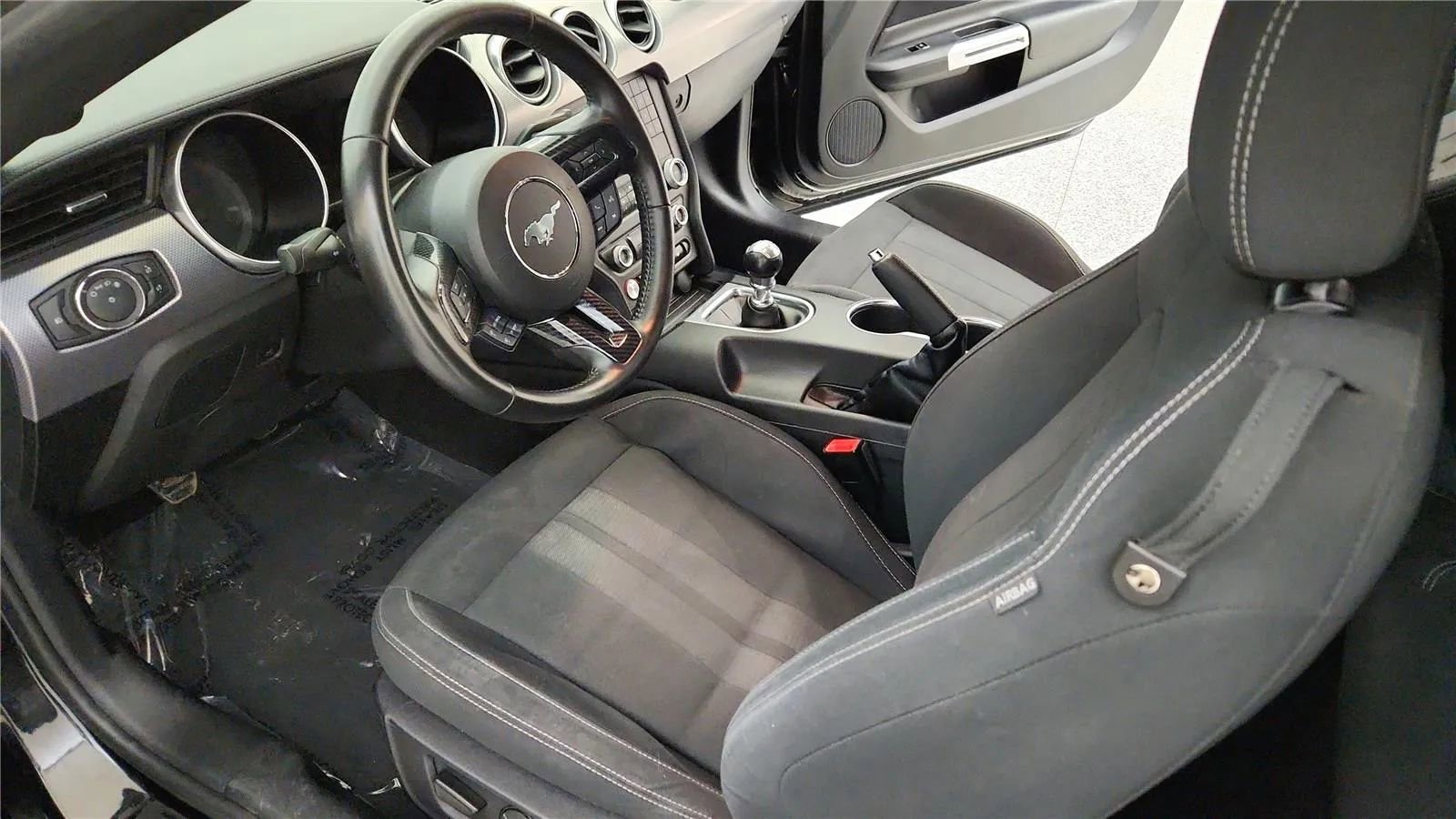 Used 2020 Ford Mustang GT image 21