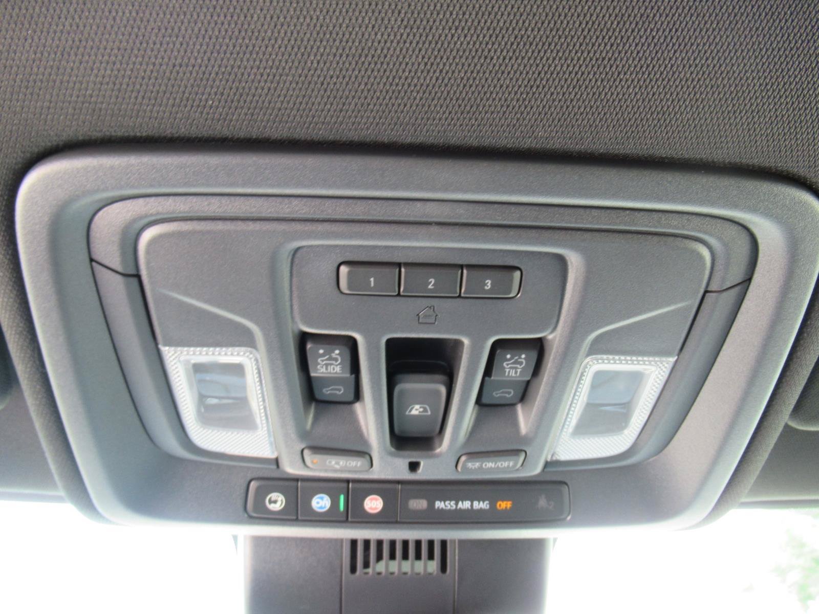 Used 2026 Chevrolet Silverado 1500 High Country w/ High Country Premium Package AWD/4WD image 31