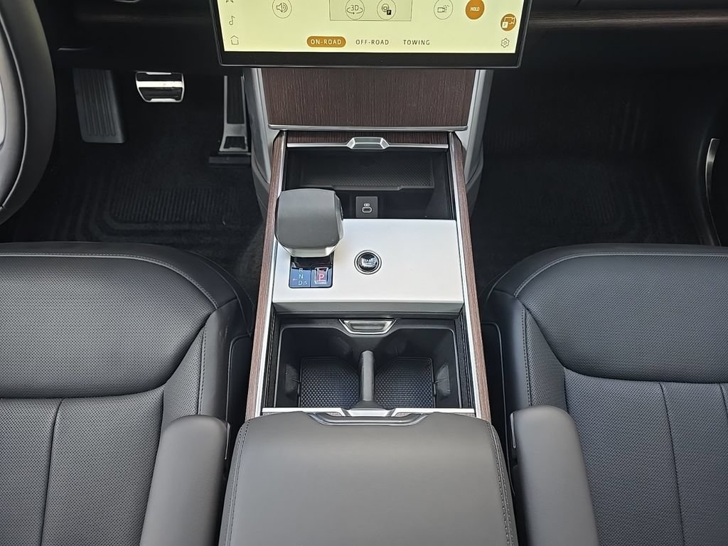 New 2025 Land Rover Range Rover SE AWD/4WD image 19