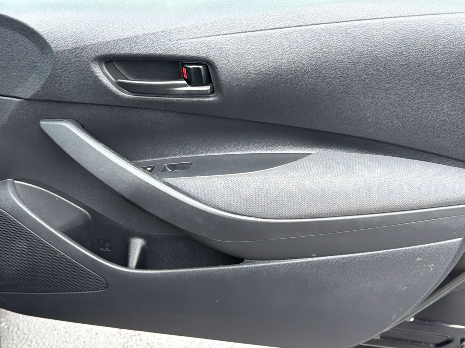 Certified 2024 Toyota Corolla LE FWD image 33