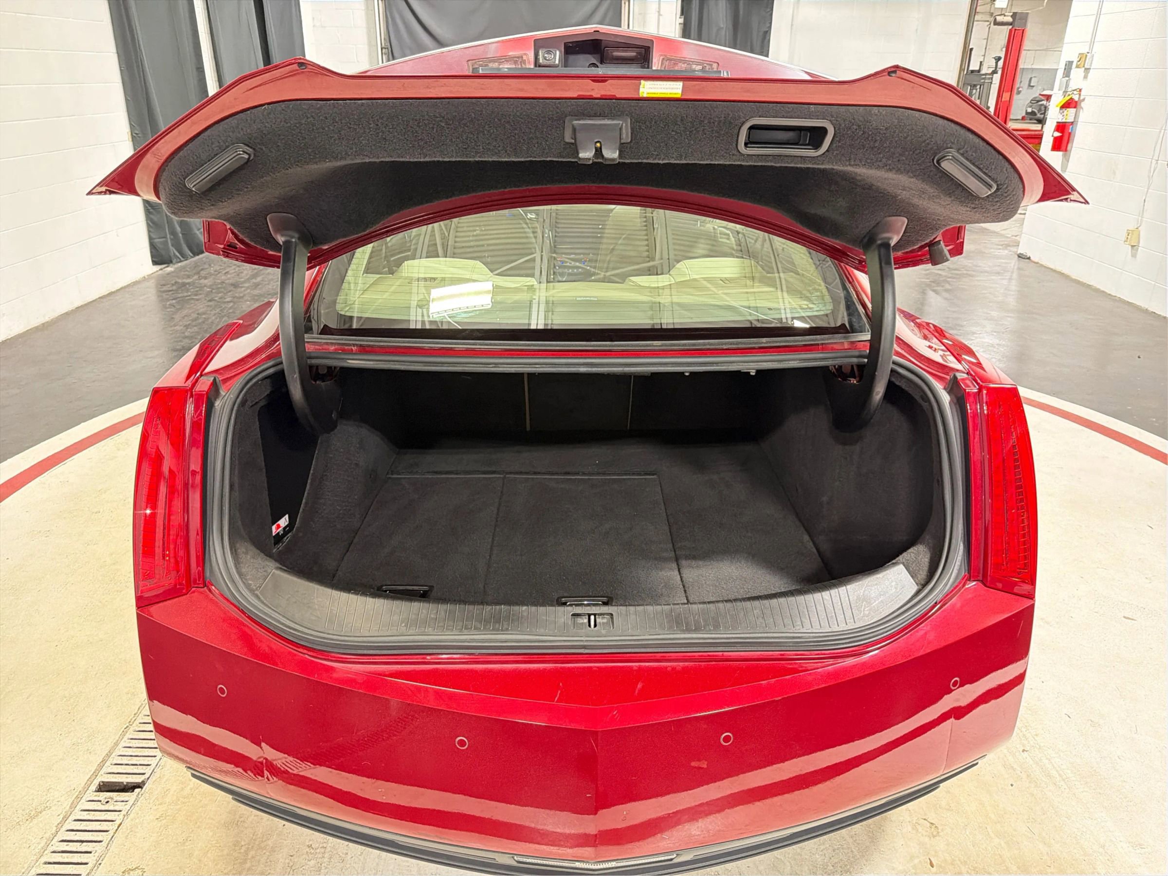 Used 2014 Cadillac ELR w/ Luxury Package image 12