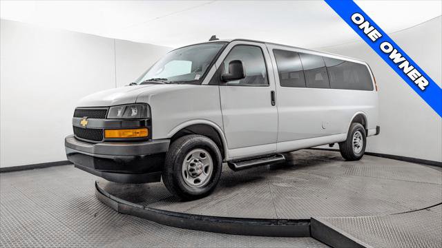 Used 2023 Chevrolet Express 3500 LS RWD image 2