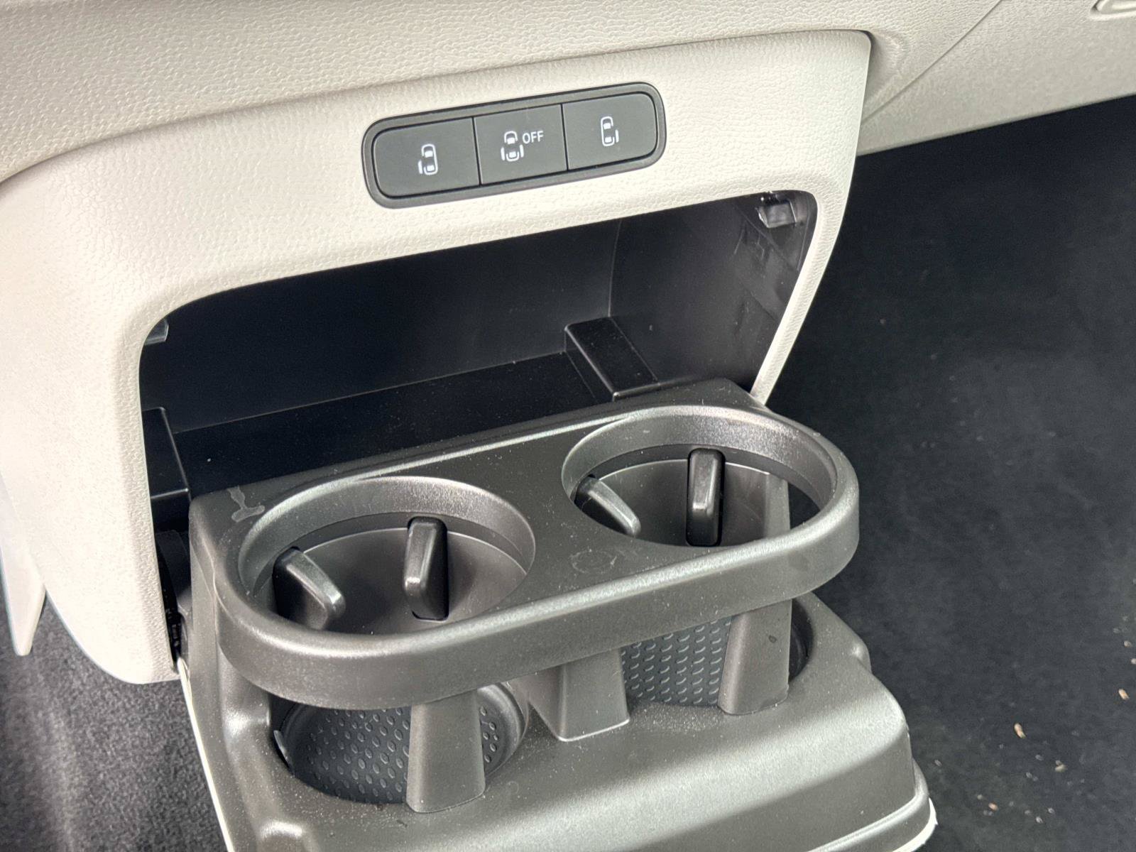 Certified 2025 Volkswagen ID. Buzz 1st Edition AWD/4WD image 27