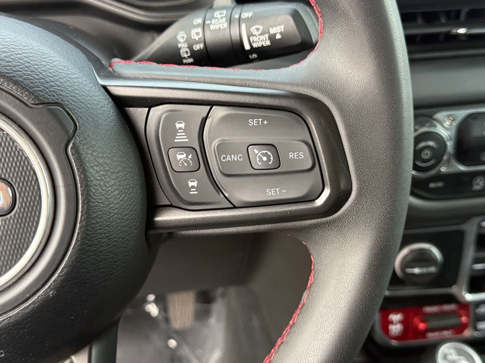 Used 2024 Jeep Wrangler Unlimited Rubicon AWD/4WD image 17
