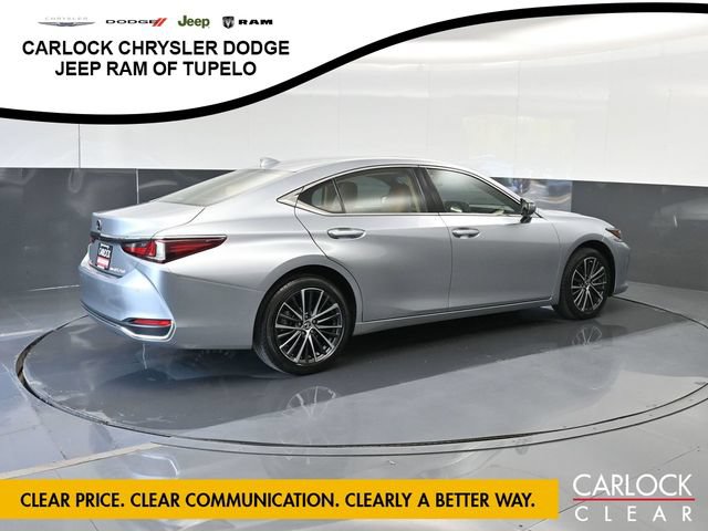 Used 2024 Lexus ES 250 w/ Premium Package AWD/4WD image 3