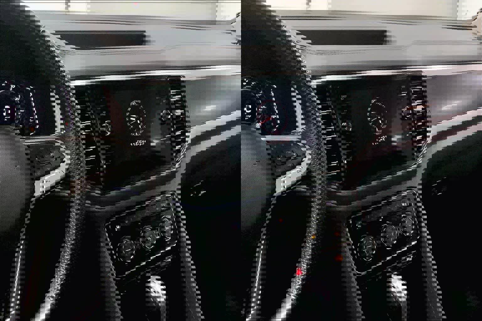 Used 2023 Volkswagen Atlas SEL Premium image 14