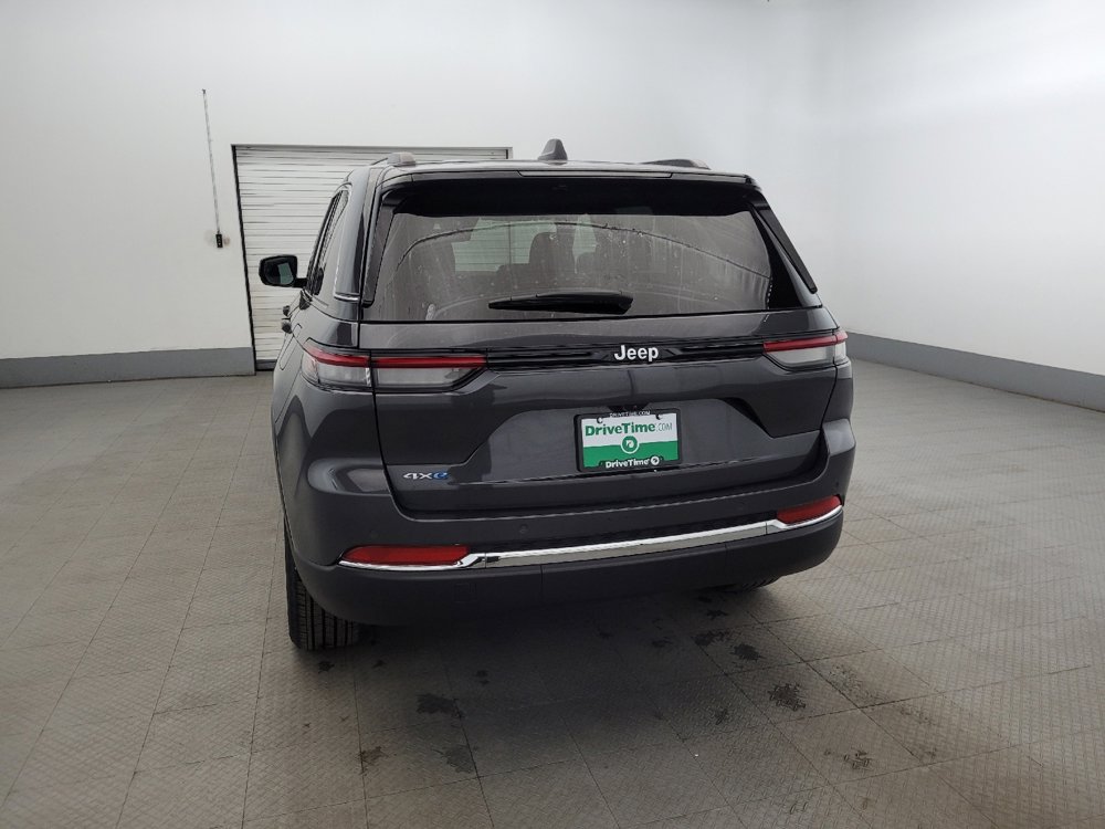 Used 2024 Jeep Grand Cherokee Limited 4xe image 6